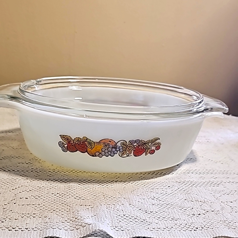 Anchor 443 Fruit Harvest Oval Casserole with lid